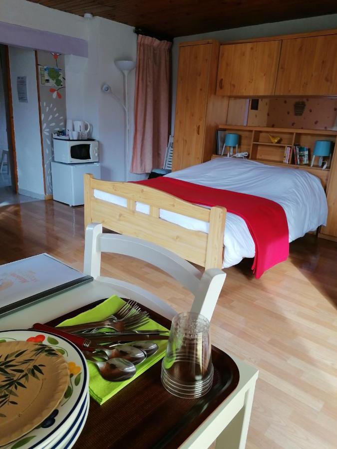 La Petite Boulangerie, Chambre D'Hotes Independante Vaubadon Екстериор снимка